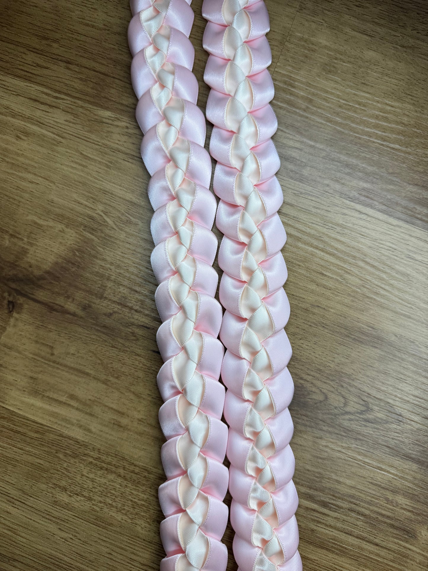 Graduation Lei : Blush Bloom